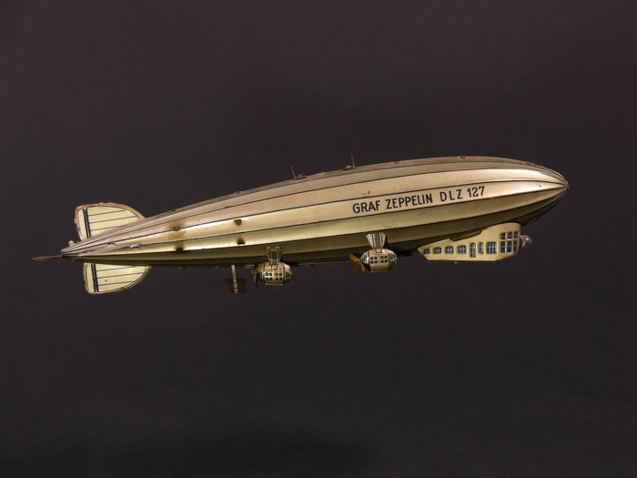 En vente :  JOUET TIPPCO GRAF ZEPPELIN DLZ 127