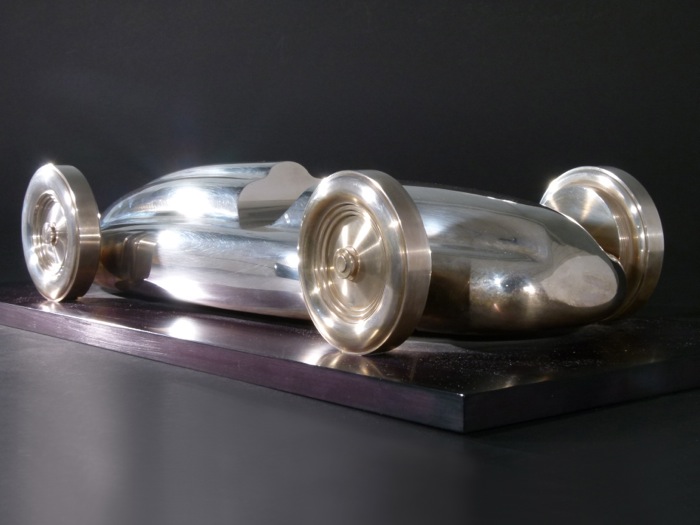 En vente :  AUTO UNION BRONZE PATINE ARGENT