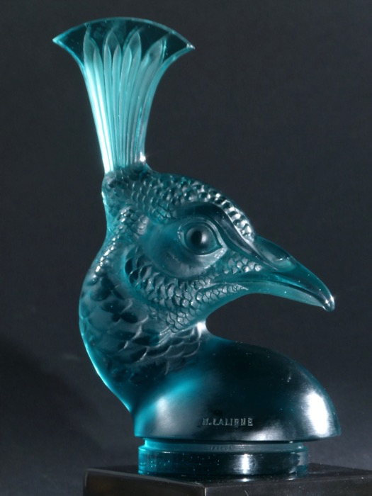 En vente :  LALIQUE  CAR MASCOTTE TETE DE PAON VERT EMERAUDE