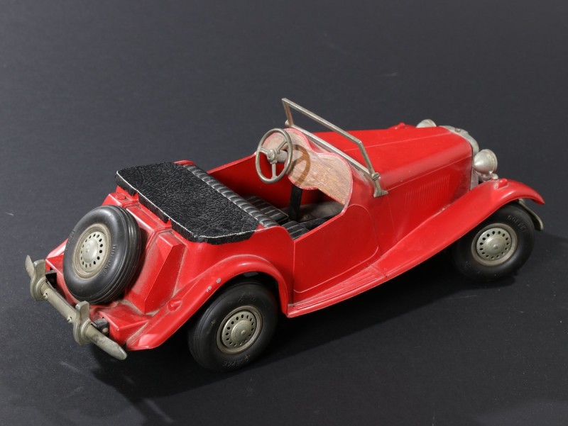 En vente :  AUTOMOBILE MORGAN  MG TYPE 4  - JOUET