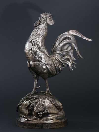 En vente :  COQ DES AUTOMOBILES HOTCHKISS 136 AVENUE DES CHAMPS ELYSEES PARIS