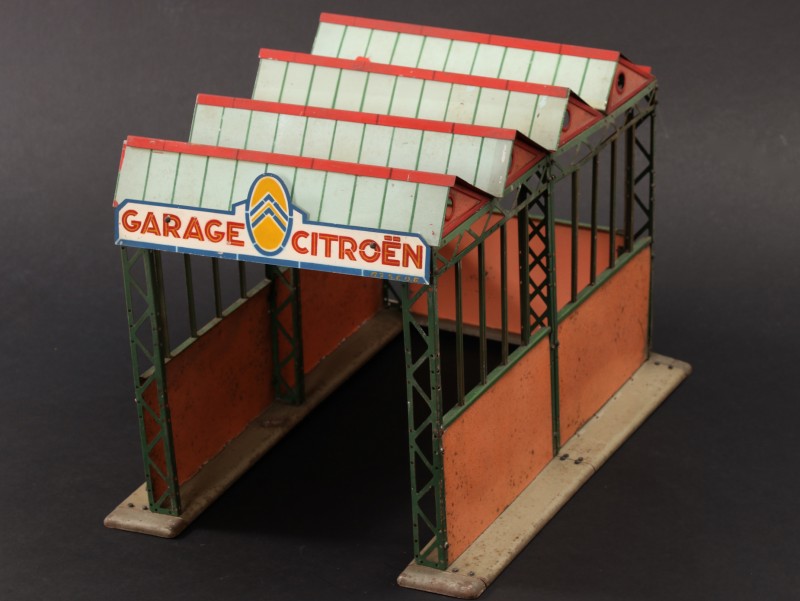 En vente :  JOUETS ANDRÉ CITROËN GRAND GARAGE DEMONTABLE