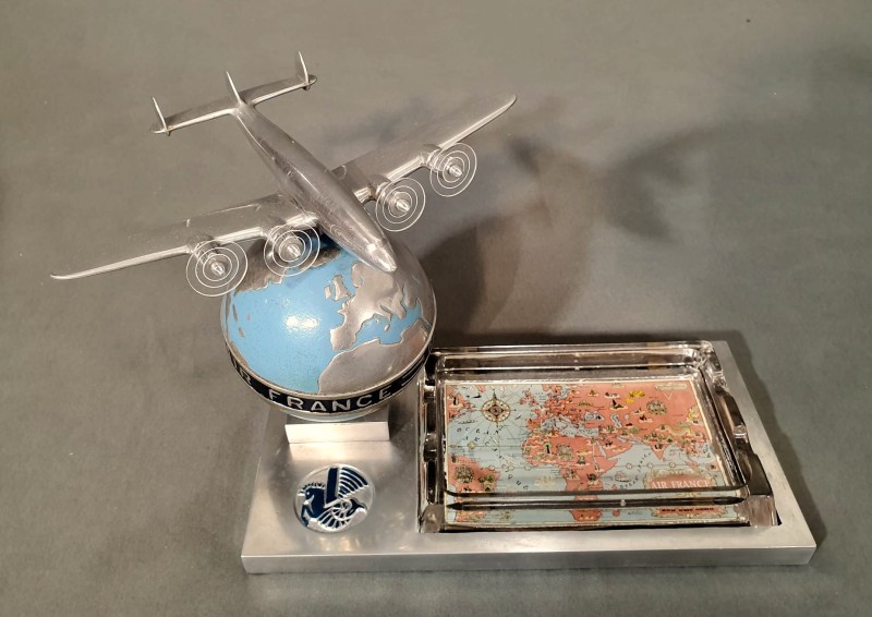 En vente :  CENDRIER MAPPEMONDE AIR FRANCE  RARE 1ere Version AVEC DECALCOMANIE M.M.E  ET LOGO AF BLEU