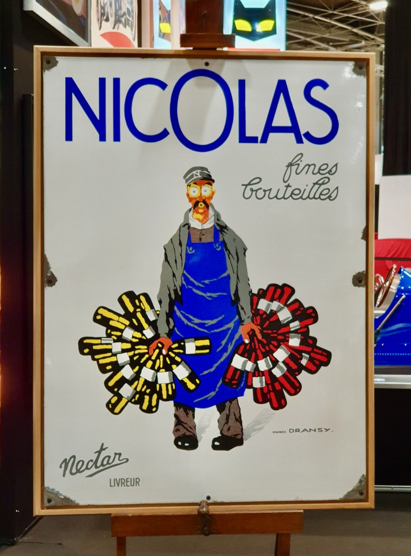 En vente :  NICOLAS FINES BOUTEILLES PLAQUE ÉMAILLÉE DRANSY NECTAR Livreur