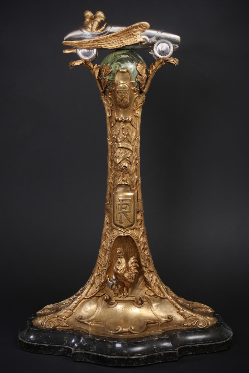 En vente :  TROPHEE  HARTFORD EN BRONZE ET ARGENT  Gd PRIX DE PROVENCE  CIRCUIT DE MIRAMAS 1925  VAINQUEUR SEAGRAVE SUR TALBOT