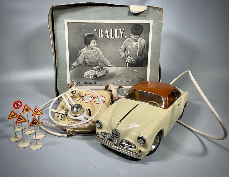 En vente :  ALFA ROMEO 1900 C SUPER SPRINT TOURING 1953 VENTURA JOUET AUTOMOBILE TELEGUIDE  RALLY