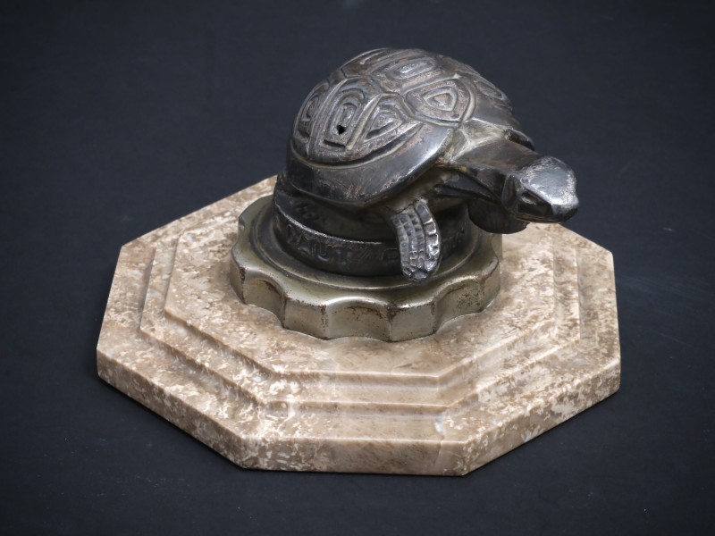 En vente :  MASCOTTE TORTUE  IL FAUT PARTIR A POINT