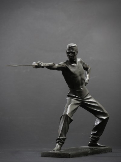 En vente :  LE SABREUR - BRONZE AVEC PATINE BRUNE