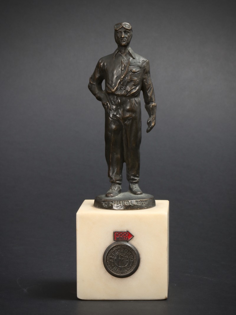 En vente :  ALFA ROMEO 1000 MIGLIA NUVOLARI PILOTE COURSE