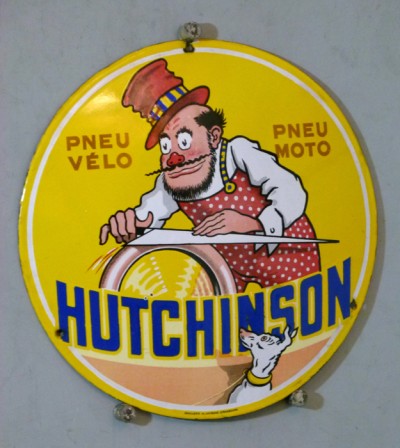 En vente :  PLAQUE METAL ANCIENNE HUTCHINSON PNEU VELO MOTO